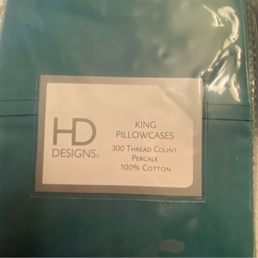 HD Design King pillowcases color teal new in open package 300 thread count